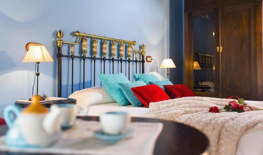 Hotel Os Tres Teixos Adelán Zewnętrze zdjęcie