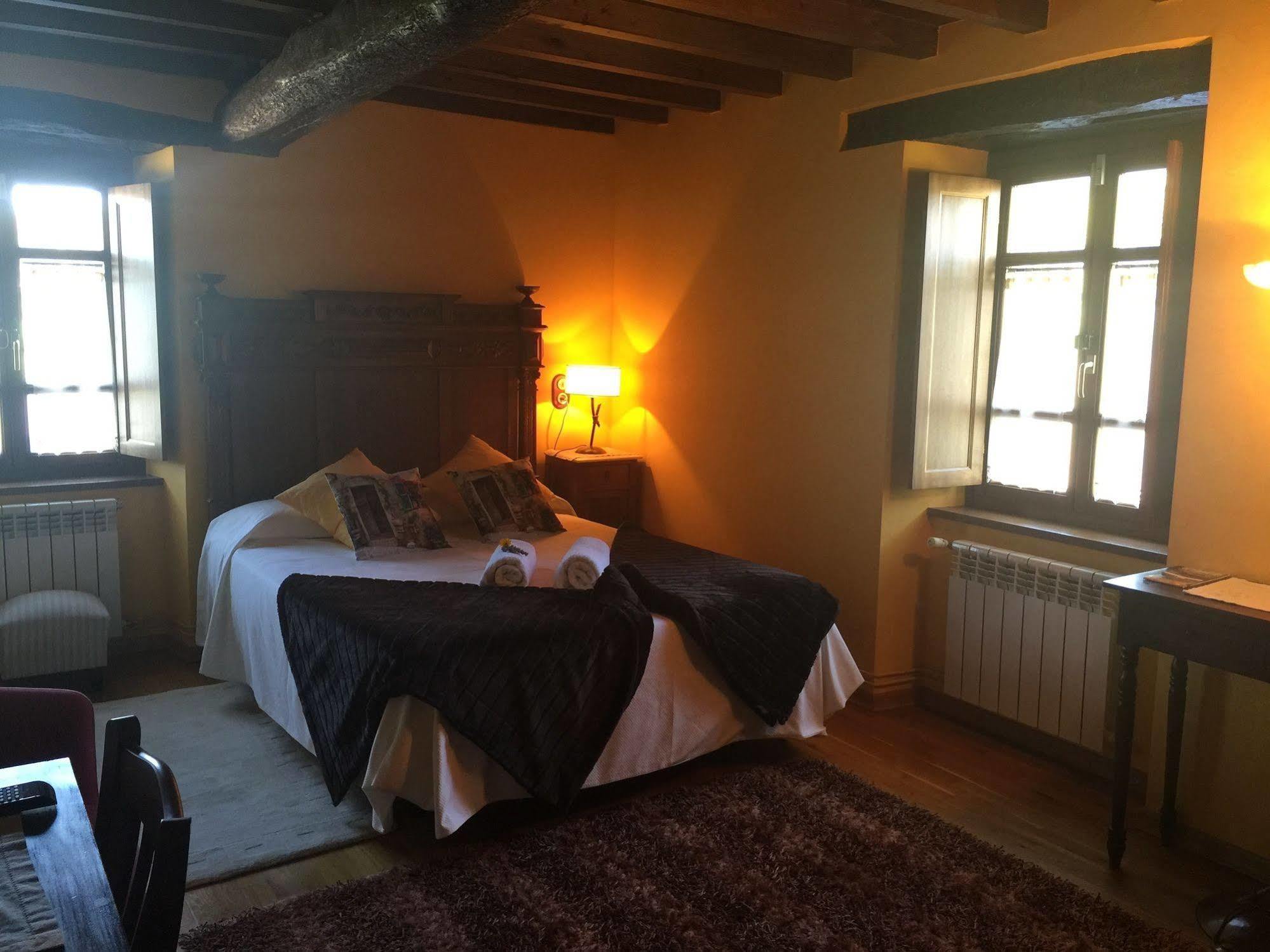 Hotel Os Tres Teixos Adelán Zewnętrze zdjęcie